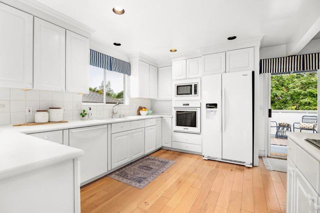 325 14th Avenue, Santa Cruz, CA 95062