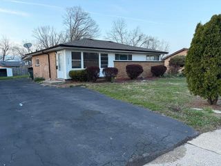 3036 Sussex Avenue, Markham, IL 60428