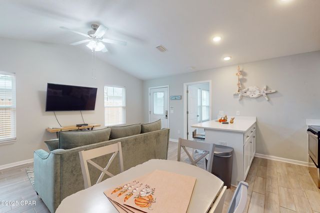 6128 Loquat Avenue, Panama City, FL 32408