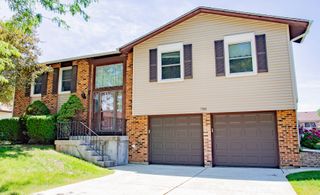 750 Michigan Lane, Elk Grove Village, IL 60007