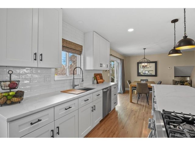 1115 W Hinsdale Dr, Littleton, CO 80120