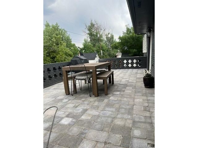 1115 W Hinsdale Dr, Littleton, CO 80120