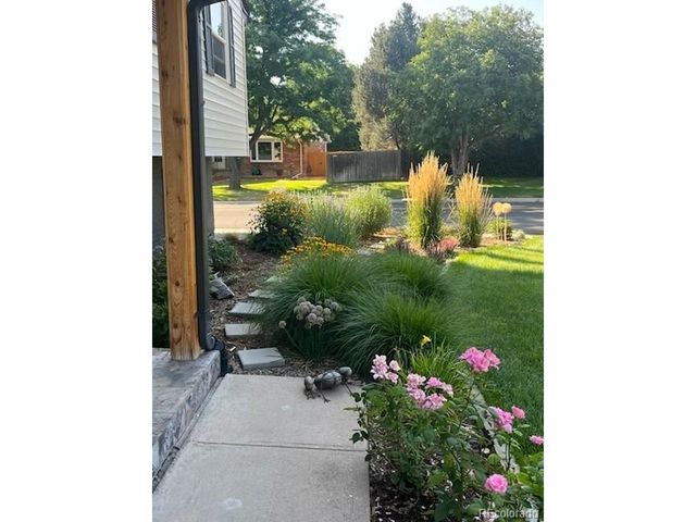 1115 W Hinsdale Dr, Littleton, CO 80120