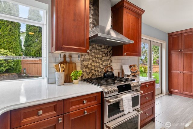 33026 19th Court SW, Federal Way, WA 98023