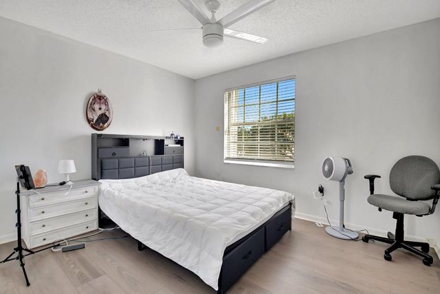 7647 Rockport Circle, Lake Worth, FL 33467