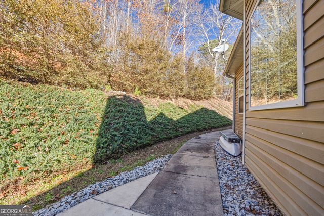 17 Collier Mill Road, Toccoa, GA 30577