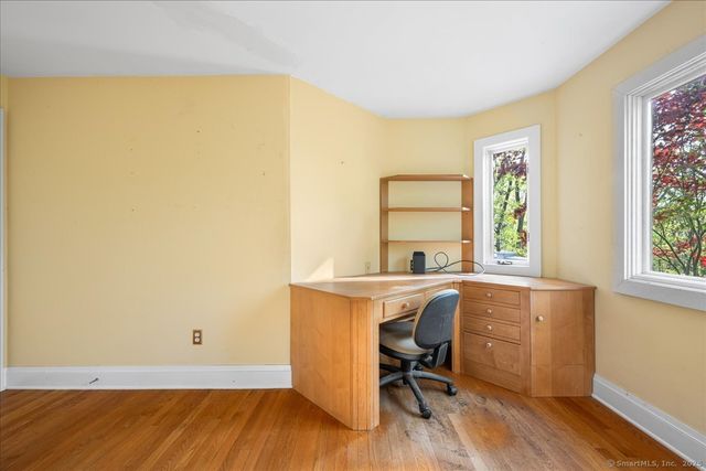 86 Lynn Road, Essex, CT 06442
