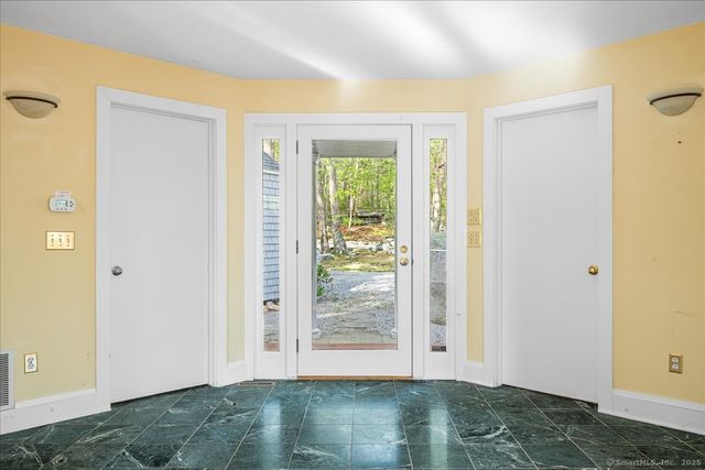 86 Lynn Road, Essex, CT 06442
