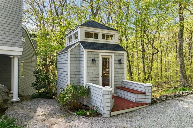 86 Lynn Road, Essex, CT 06442
