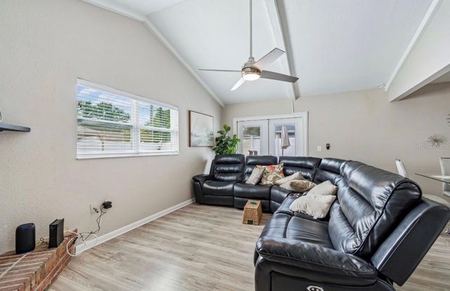 5127 CAESAR WAY S, St Petersburg, FL 33712