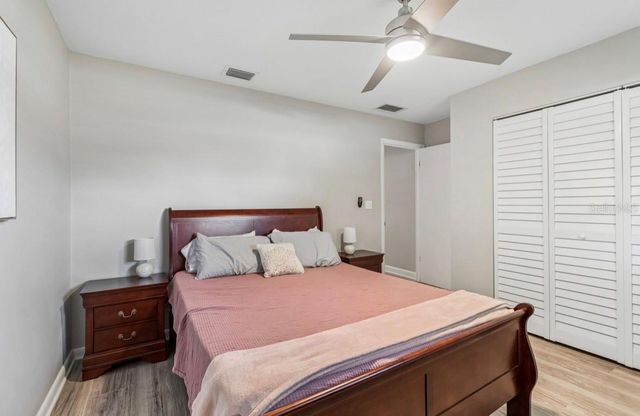 5127 CAESAR WAY S, St Petersburg, FL 33712