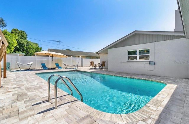 5127 CAESAR WAY S, St Petersburg, FL 33712