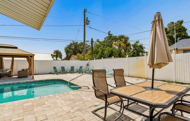 5127 CAESAR WAY S, St Petersburg, FL 33712
