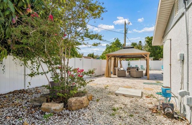 5127 CAESAR WAY S, St Petersburg, FL 33712