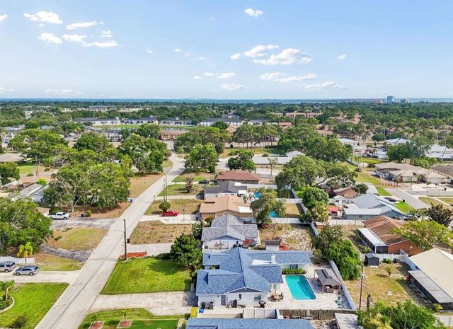 5127 CAESAR WAY S, St Petersburg, FL 33712