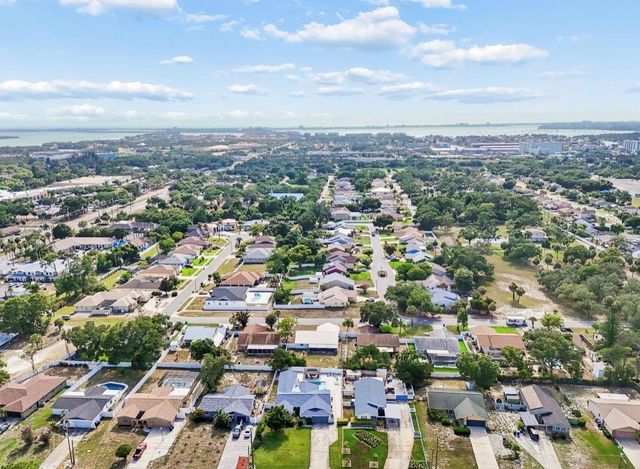 5127 CAESAR WAY S, St Petersburg, FL 33712