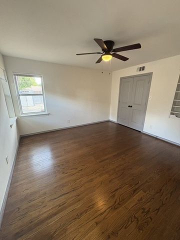 6404 E Lovers Lane, Dallas, TX 75214