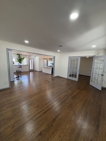 6404 E Lovers Lane, Dallas, TX 75214