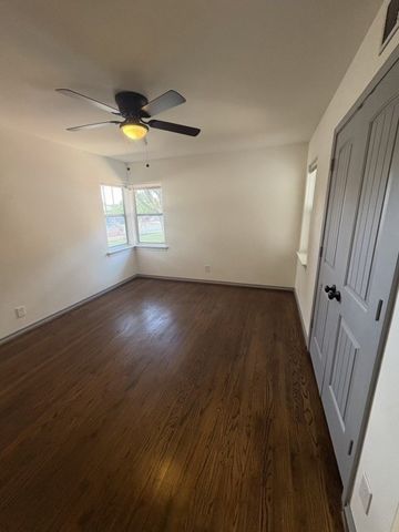 6404 E Lovers Lane, Dallas, TX 75214
