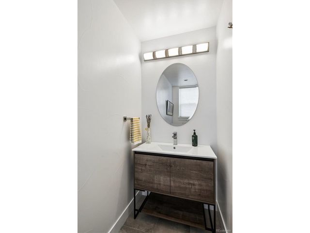 5508 S Foresthill St, Littleton, CO 80120