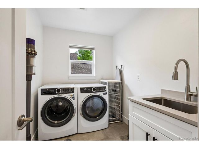 5508 S Foresthill St, Littleton, CO 80120