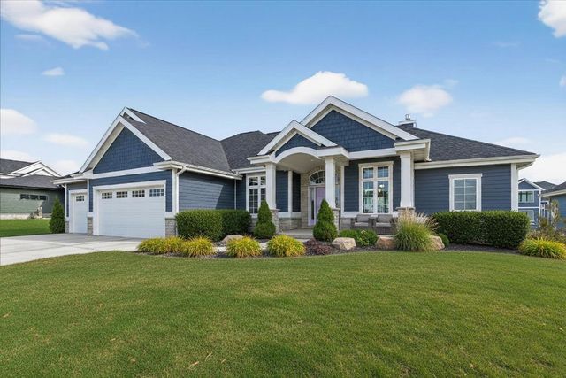 2012 Paris Lane, Cottage Grove, WI 53527