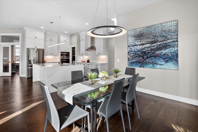 2012 Paris Lane, Cottage Grove, WI 53527