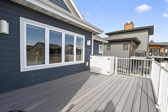 2012 Paris Lane, Cottage Grove, WI 53527