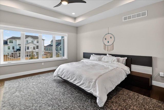 2012 Paris Lane, Cottage Grove, WI 53527