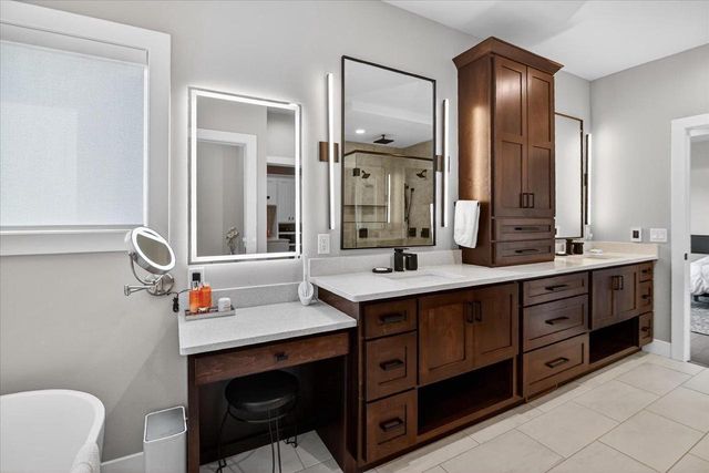 2012 Paris Lane, Cottage Grove, WI 53527