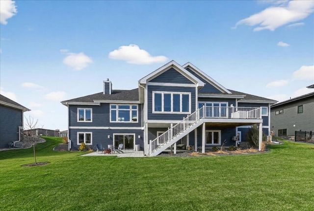 2012 Paris Lane, Cottage Grove, WI 53527