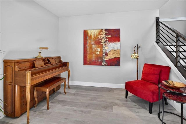 2012 Paris Lane, Cottage Grove, WI 53527