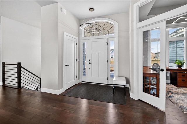 2012 Paris Lane, Cottage Grove, WI 53527