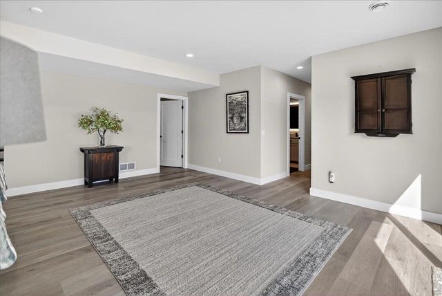 2012 Paris Lane, Cottage Grove, WI 53527