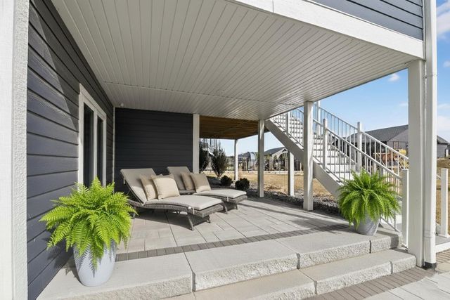 2012 Paris Lane, Cottage Grove, WI 53527