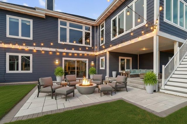 2012 Paris Lane, Cottage Grove, WI 53527