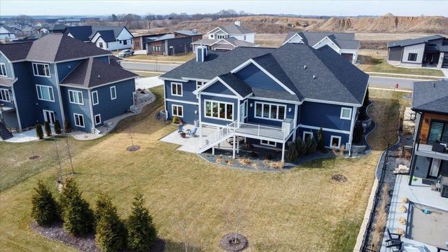 2012 Paris Lane, Cottage Grove, WI 53527