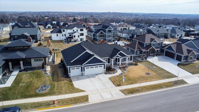 2012 Paris Lane, Cottage Grove, WI 53527