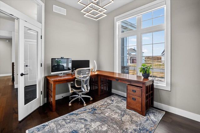 2012 Paris Lane, Cottage Grove, WI 53527