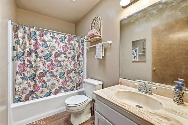 16854 Kayuga, Victorville, CA 92395