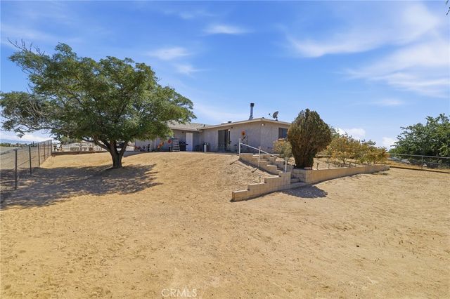 16854 Kayuga, Victorville, CA 92395