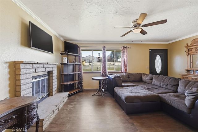 16854 Kayuga, Victorville, CA 92395