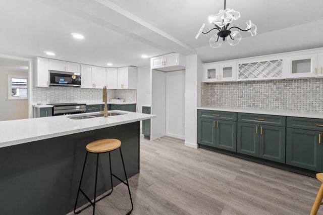 1824 CLIFFORD Drive, Erie, PA 16505