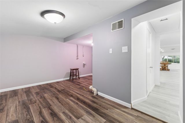1824 CLIFFORD Drive, Erie, PA 16505