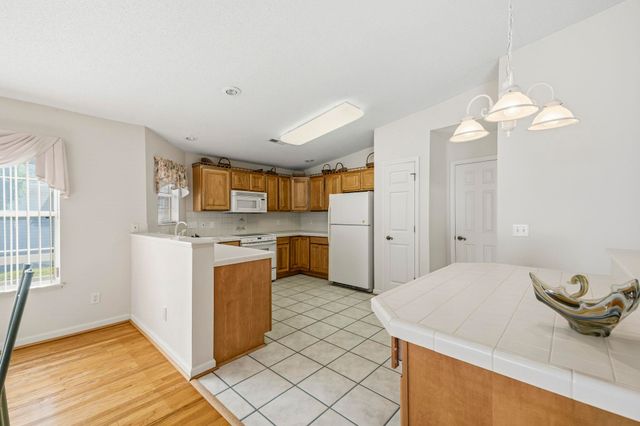 2443 Glen Dr., Little River, SC 29566