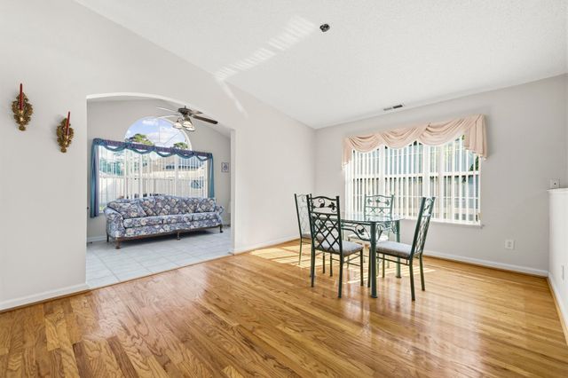 2443 Glen Dr., Little River, SC 29566
