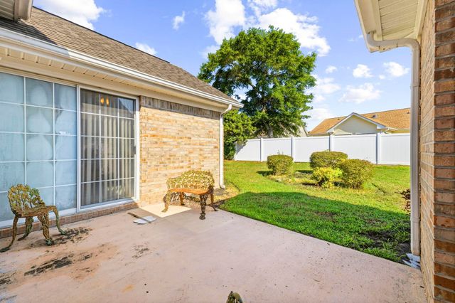 2443 Glen Dr., Little River, SC 29566