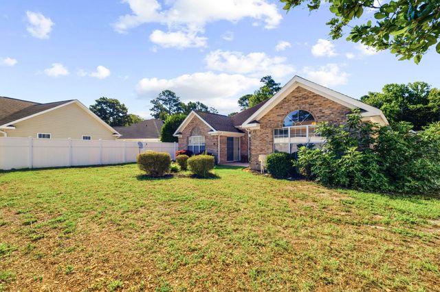 2443 Glen Dr., Little River, SC 29566