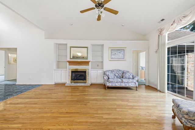 2443 Glen Dr., Little River, SC 29566
