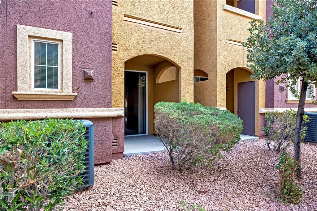 3975 North Hualapai Way 156, Las Vegas, NV 89129 — photo 2